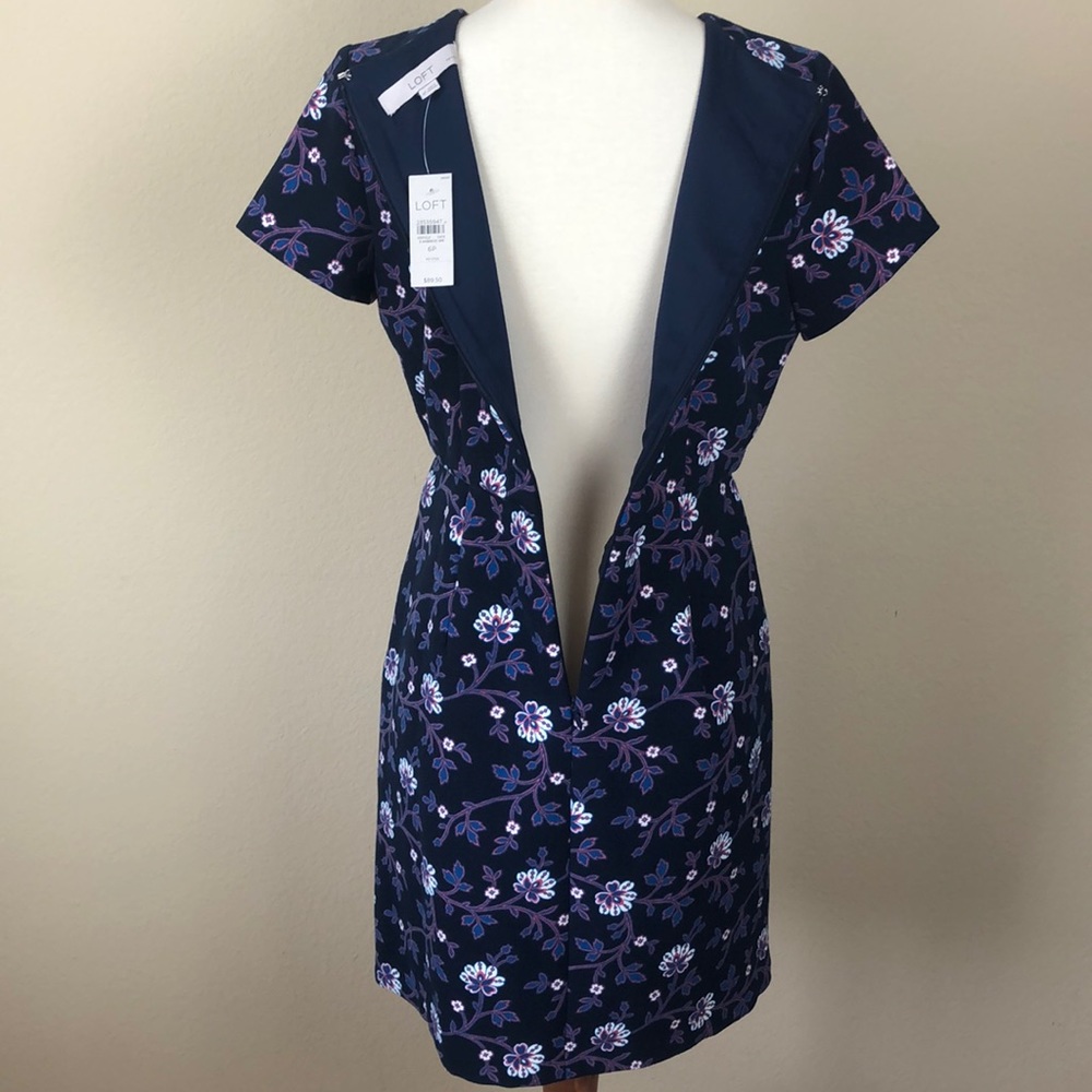 NWT LOFT Black w/Blue Pink and White Floral Pocketed Dress - Size 6 Petite - Picture 7 of 13
